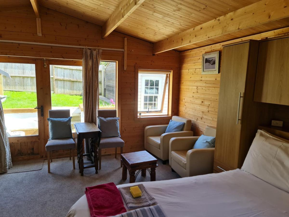 Secret Hythe, Sea Views Town Location 2km Eurotunnel *