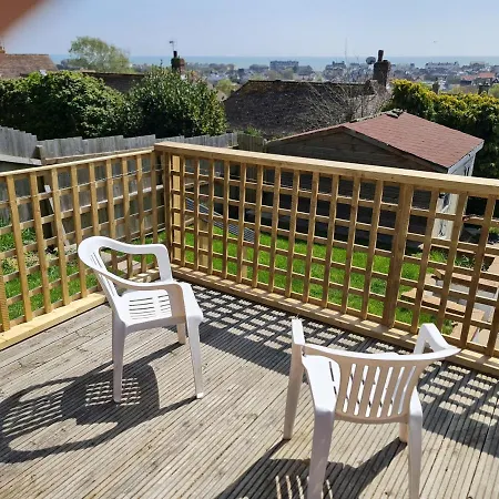 Secret Hythe, Sea Views Town Location 2Km Eurotunnel Apartment Exterior photo